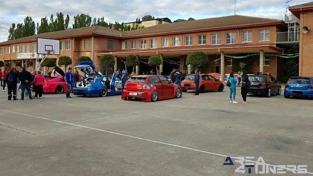Reportaje de Expo Tuning Centro Don Bosco Reportaje de la revista de coches Tuning Area4tuners sobre la concentración Expo Tuning Centro Don Bosco, realizada en el año 2017 en Villamuriel De Cerrato Palencia España