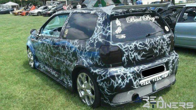 Reportaje de FBI Tuning Car Saison 4 Reportaje de la revista de coches Tuning Area4tuners sobre la concentración realizada en el año 2017 en Saint Sarvin Francia