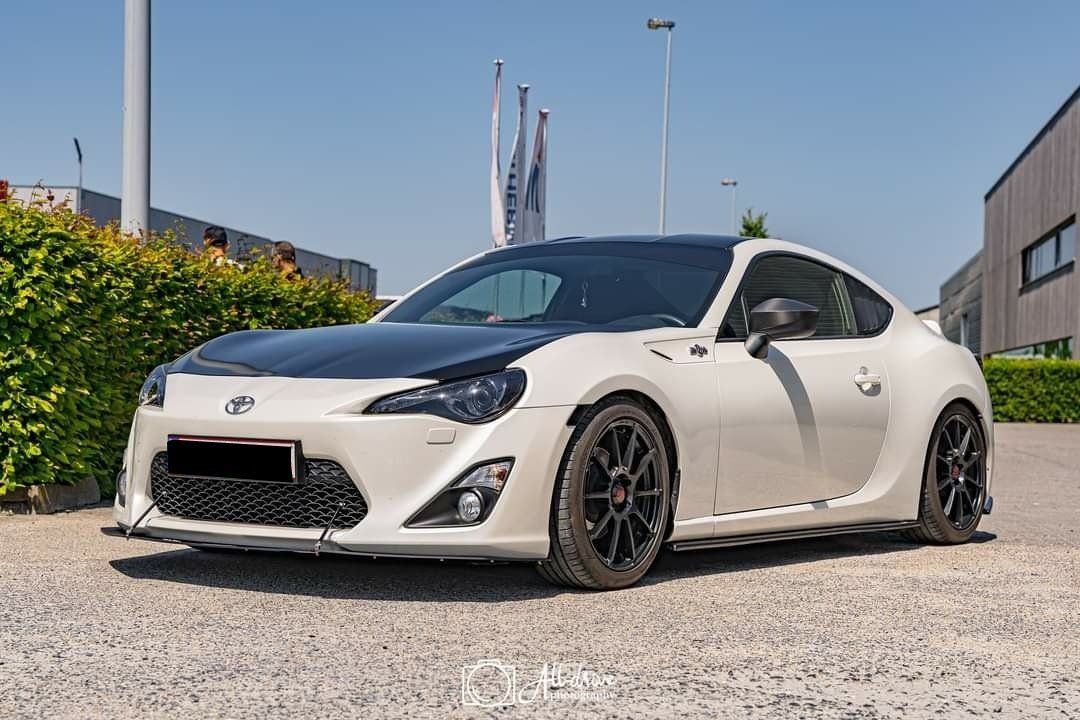 Art On Wheels 2k21
Imagen del reportaje de la revista Tuning Area4tuners.es, de la concentración de coches Tuning del año 2021 en Moorslede Bélgica