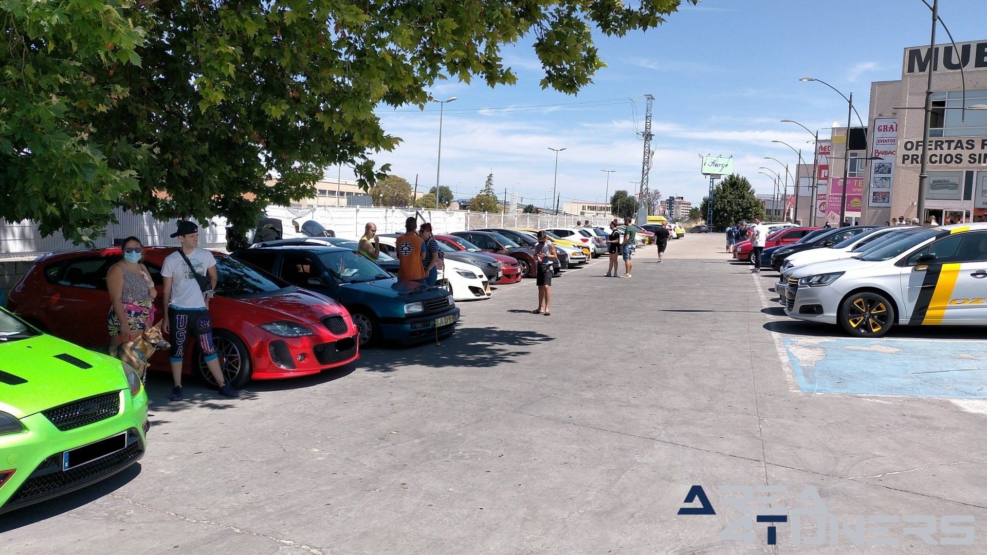 Reportaje de 1a Concentración Pistons Motorsport Reportaje de la revista de coches Tuning Area4tuners sobre la concentración 1a Concentración Pistons Motorsport, realizada en el año 2021 en Parla Madrid España