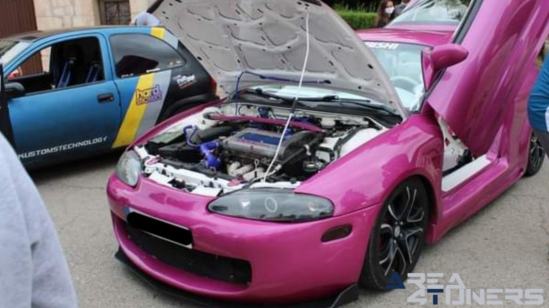 Reportaje de Kdd Santa María Ribarredonda Reportaje de la revista de coches Tuning Area4tuners sobre la concentración Kdd Santa María Ribarredonda, realizada en el año 2021 en Ribarredonda Burgos España