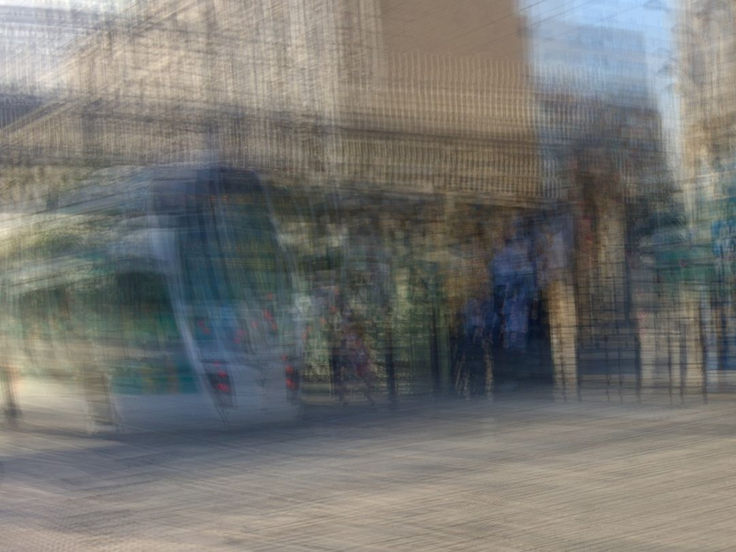 Klick zum Handy Handy Fotokurs Camera Movement bei Blende-16.de in der Altstadt von Nürnberg. Handy Fotokurs Camera Movement bei Blende-16.de in der Altstadt von Nürnberg.