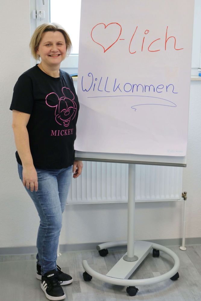 Peggy Karmrodt Herzlich Willkommen: Peggy Karmrodt Inhaberin der KompassKids begrüßt dich von ganzem Herzen ❤️