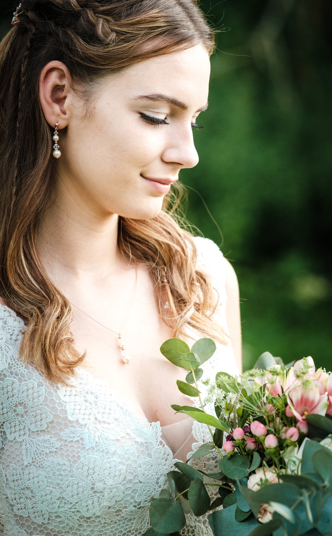 Rosé vergoldeter Schmuckdraht Creamrose crystal Swarovski Pearls Crystal Swarovski Beads Rosé vergoldete Perlen Karabinerverschluss Standardlänge ca. 45 cm