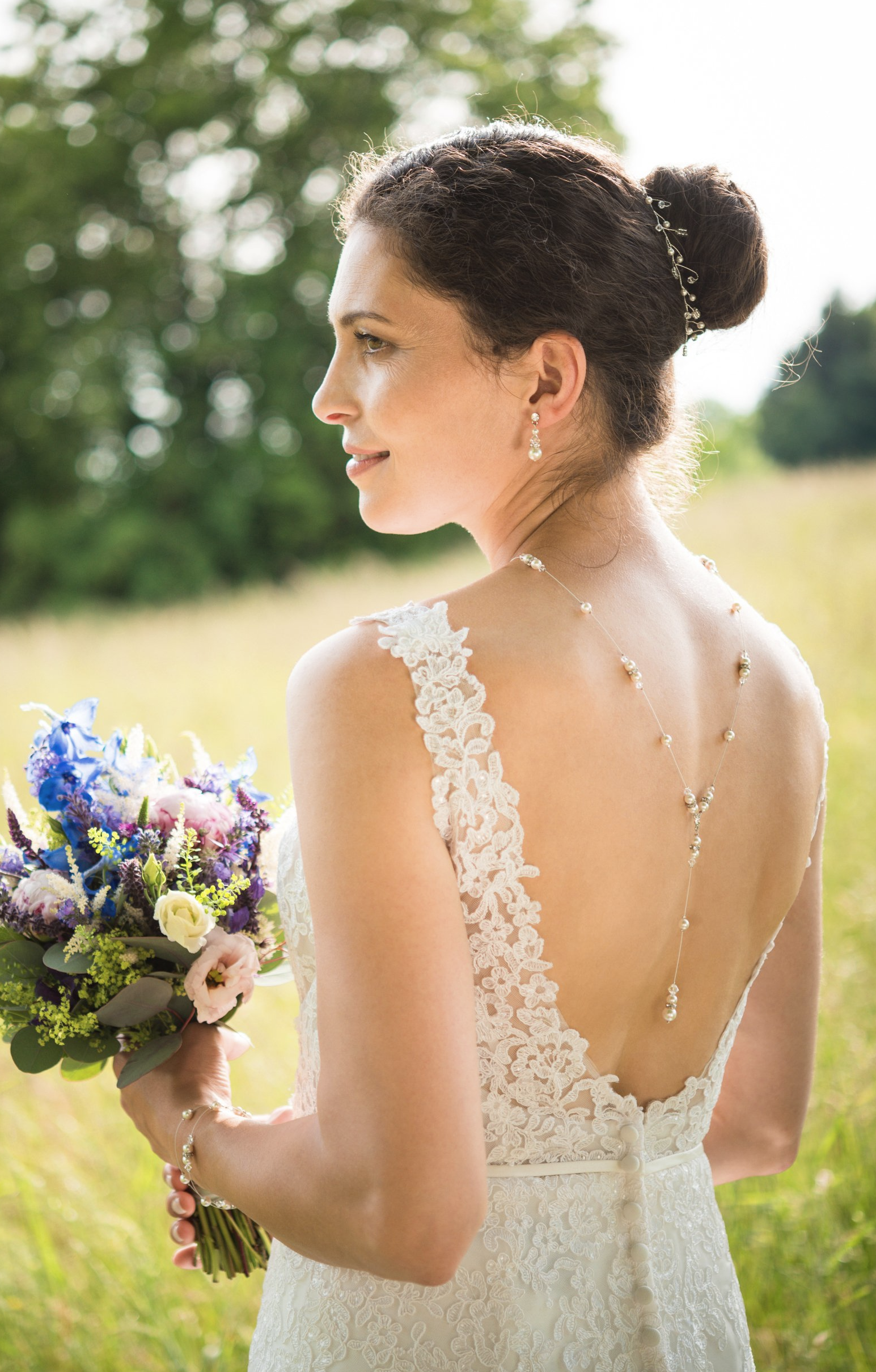 Rückenkette DELILAH, Ketten-Länge ca. 64 cm, Anhänger ca. 11 cm, white crystal Swarovski Pearls & crystal Swarovski Beads, rhodinierte crystal Strassrondelle