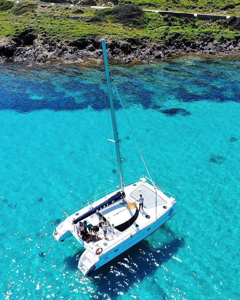 Il catamarano Mary III