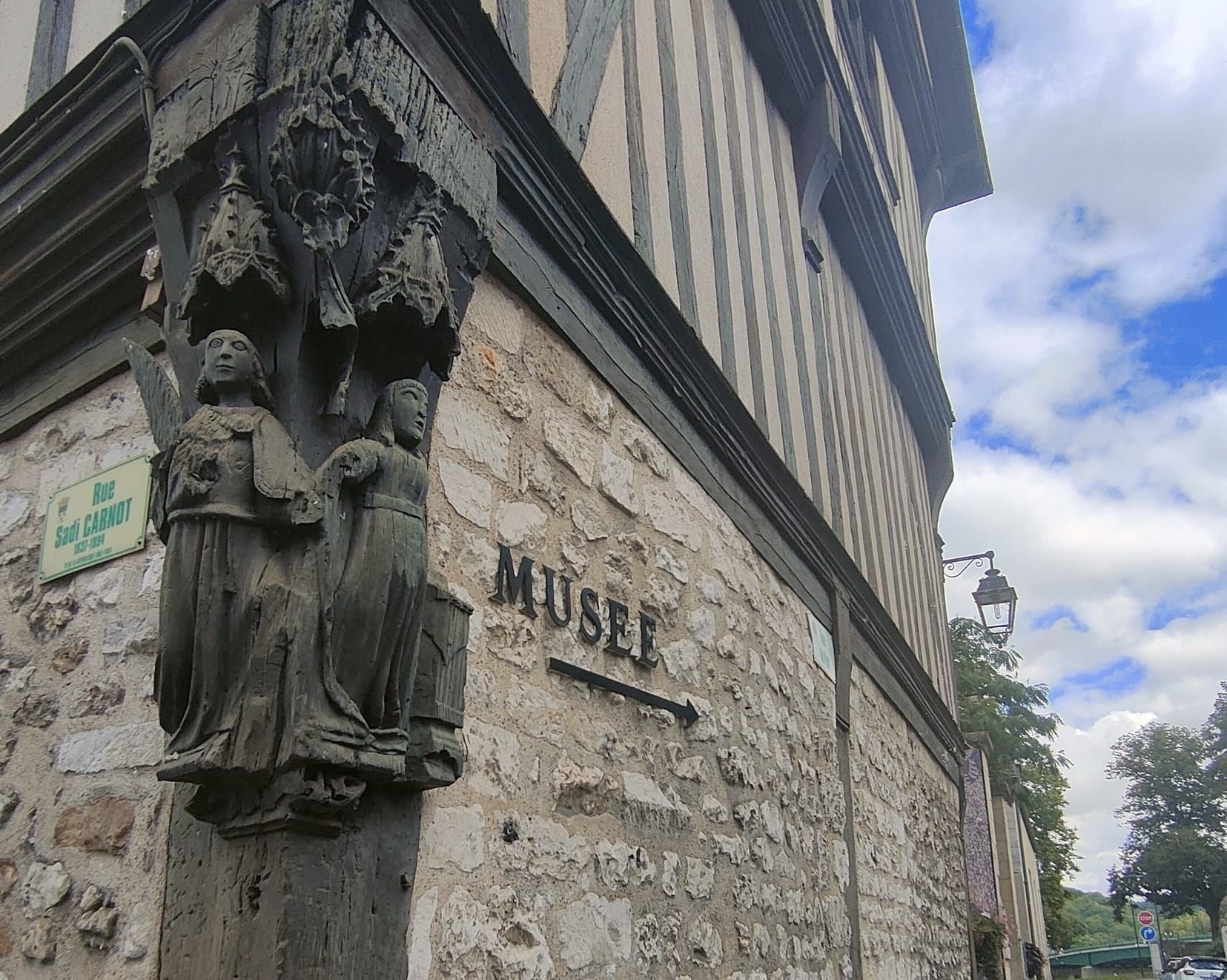 Chauffeur car service to the Monet’s house and gardens