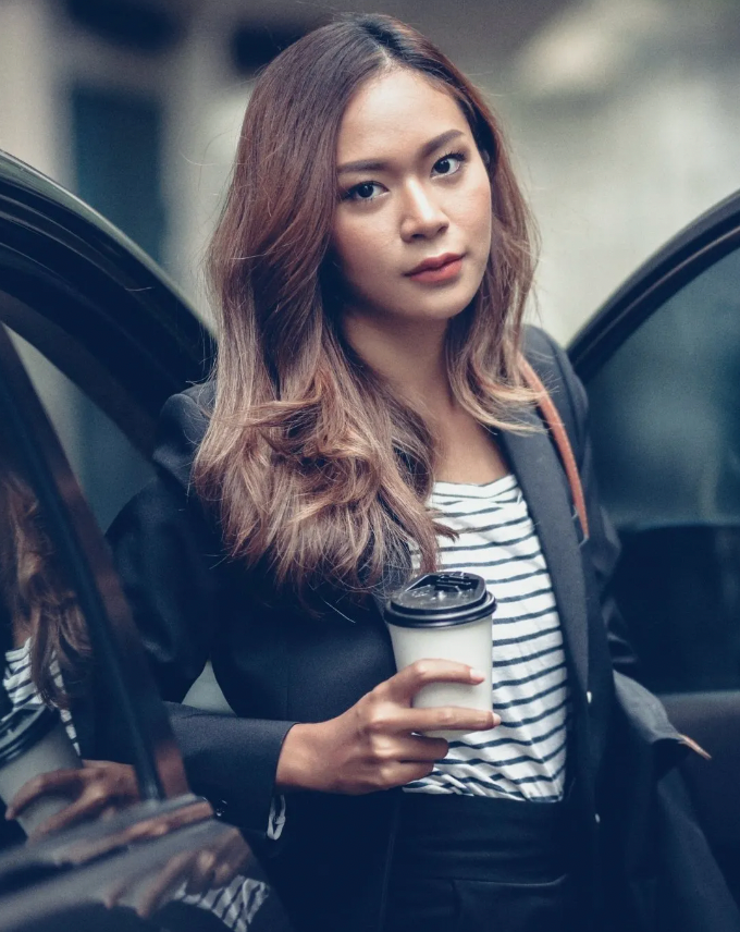 Private chauffeur service for sightseeing in Paris