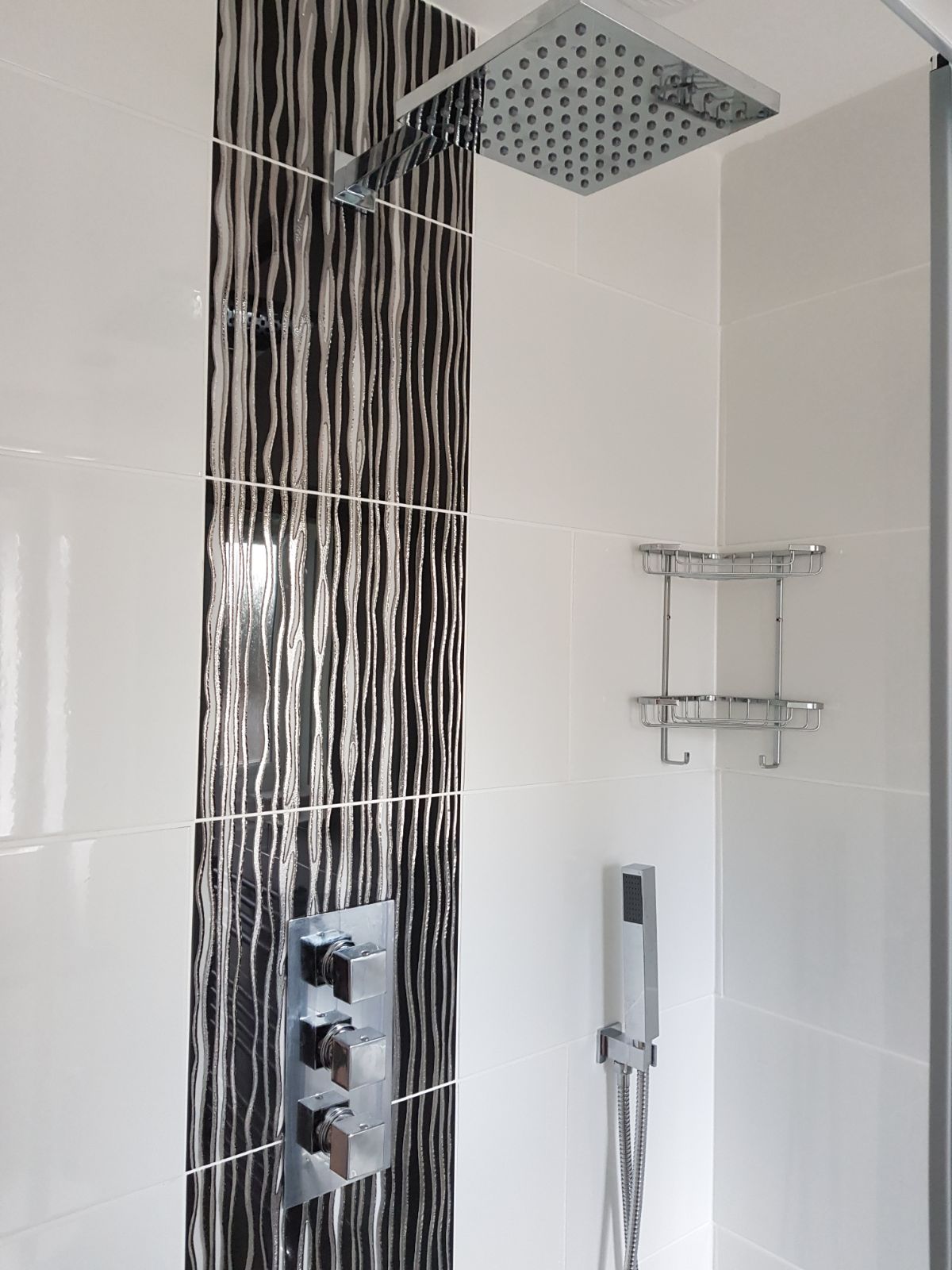 bathroom installers, kitchen fitters designers, builders, building companies, electricians, Plumbers, decorating, plastering, roofing, carpentry, roofers, brickwork walls, Caterham, Warlingham, Croydon, Kenley, Purley, kenley, London, south London, south east London, surrey, sussex, kent,