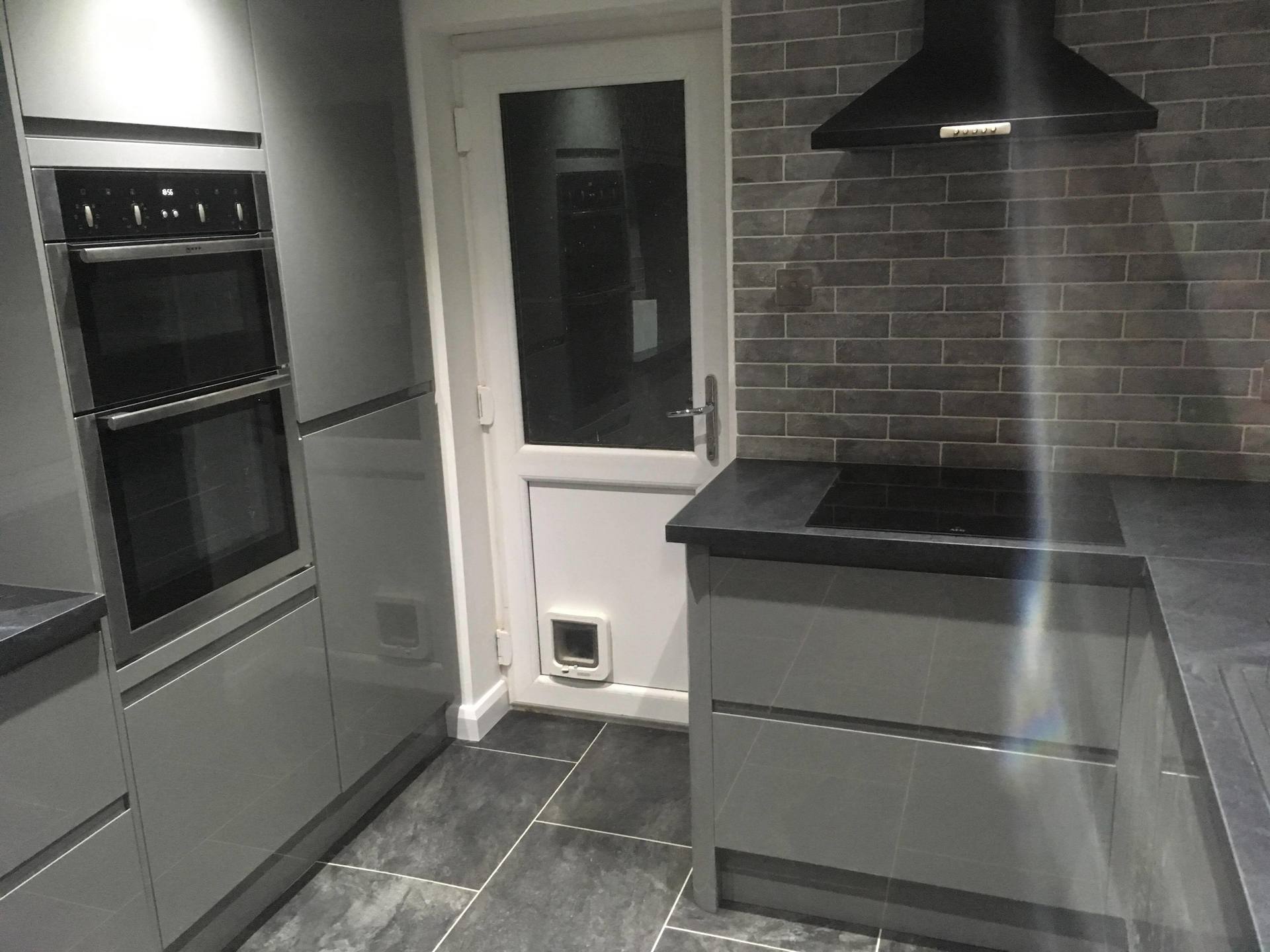 bathroom installers, kitchen fitters designers, builders, building companies, electricians, Plumbers, decorating, plastering, roofing, carpentry, roofers, brickwork walls, Caterham, Warlingham, Croydon, Kenley, Purley, kenley, London, south London, south east London, surrey, sussex, kent,