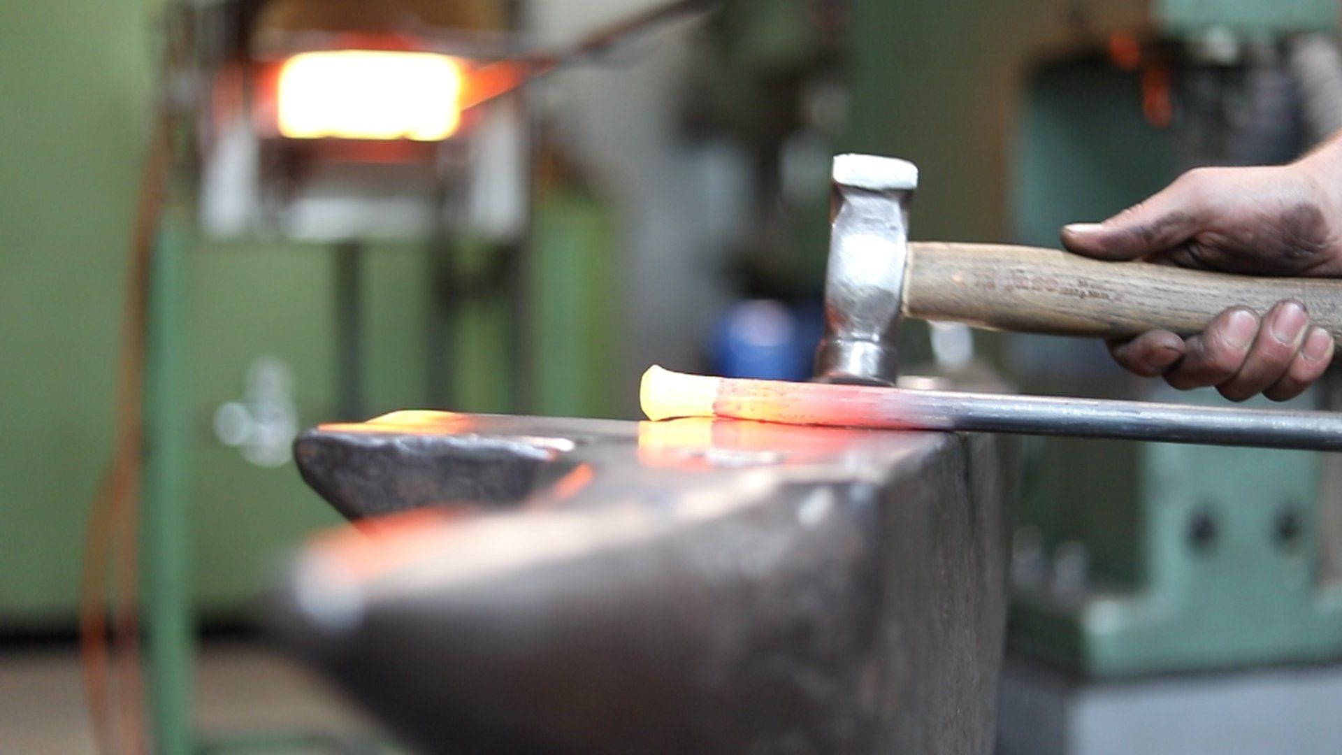 Gardinenstange, Schmiedekunst, Eisenstangen, Kunstschmied München, Vorhangstange Eisen, geschmiedet