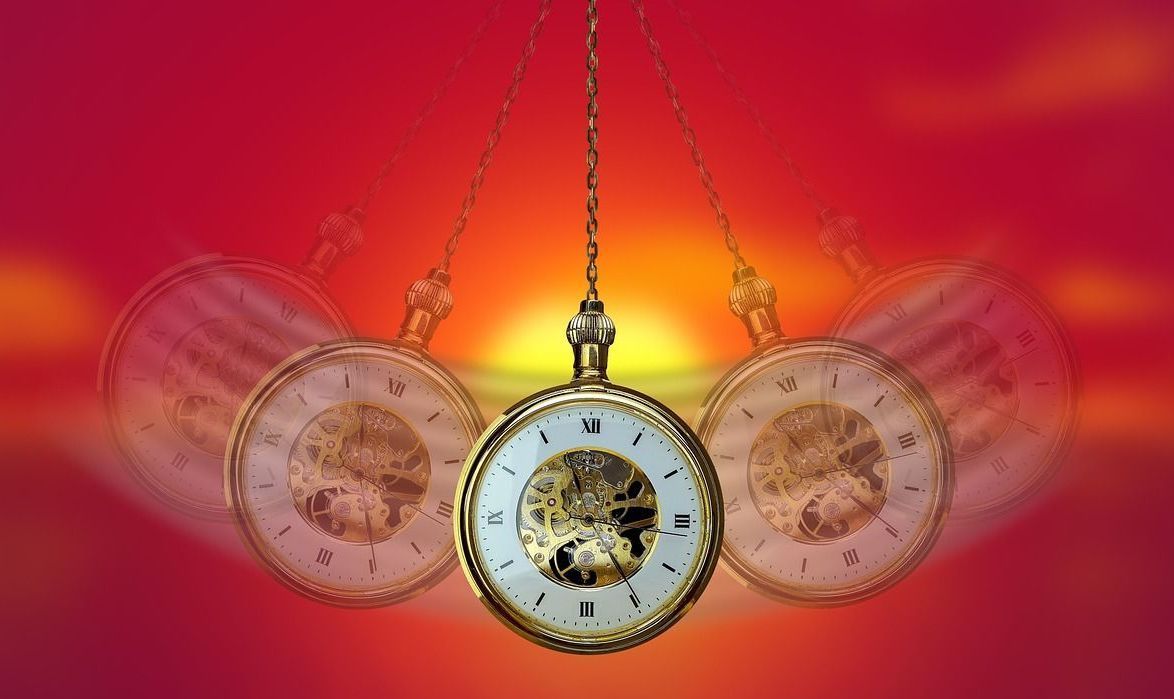 Pendelnde Uhr zur Hypnose