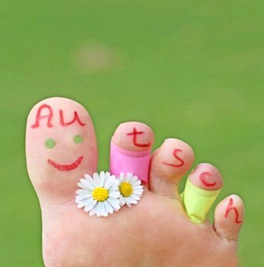 Hühneraugen müssen nicht sein! Hühneraugen sind schmerzhaft!