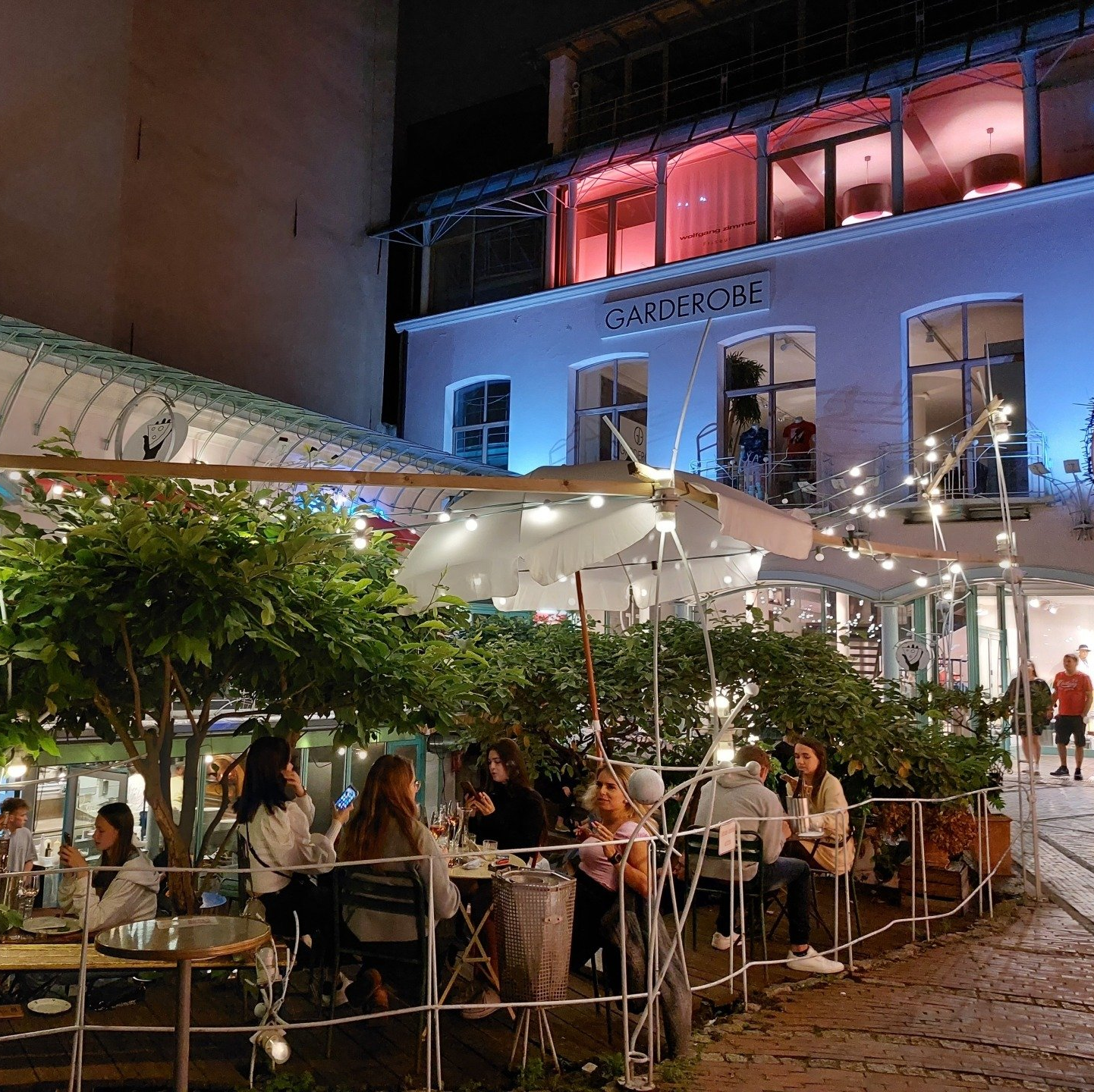 דיוויד בואי . סיורי מוזיקה בברלין