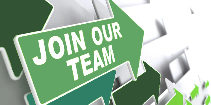 Graphic showing arrows with the invitation to join our team