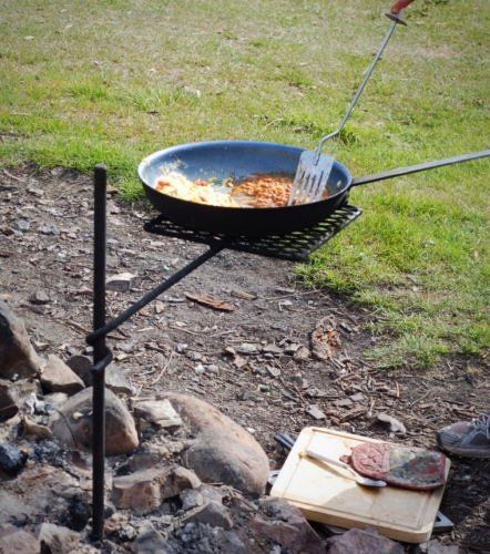 Billy Bob adjust up high for food preparation or serving.