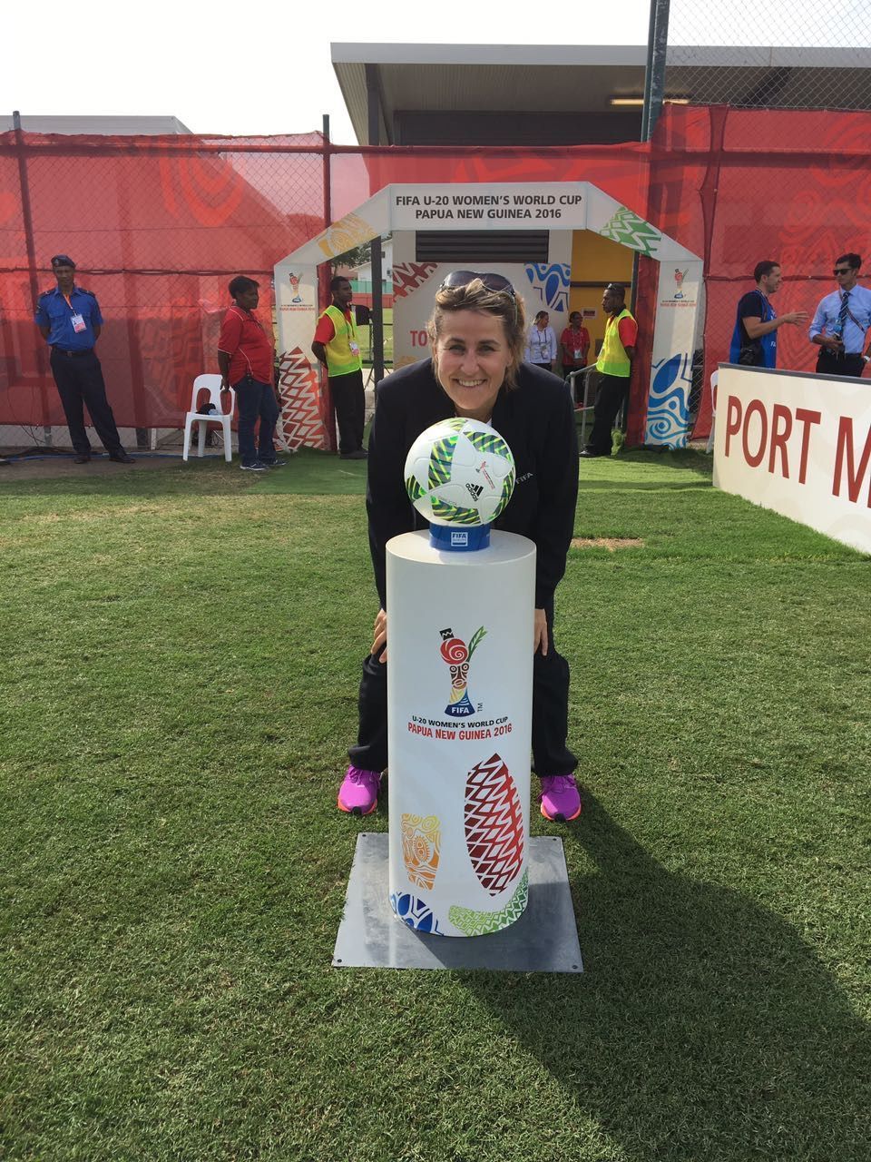 Dr. med. Astrid Offer - FIFA Medical Officer WWC Papua-Neuguinea