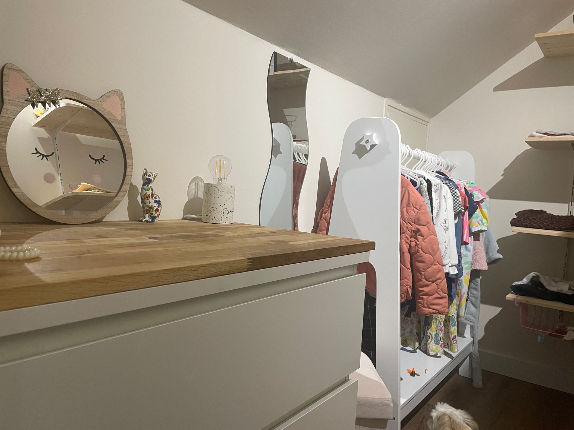 Commode IKEA avec miroir chat Tigneux en Isère 38