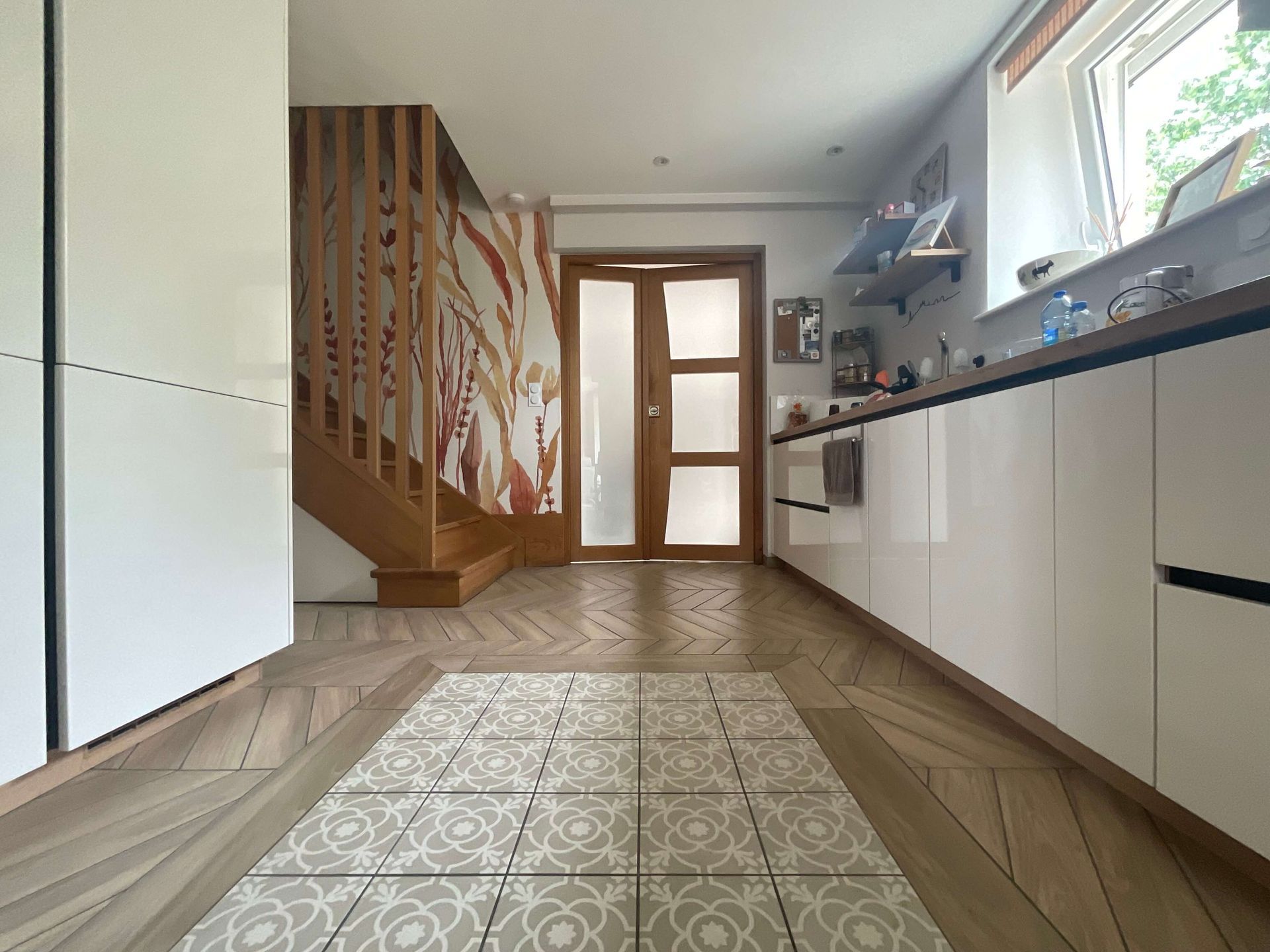 Réalisation aménagement et décoration de la cuisine avec carrelage tapis-maison Ecoche-Natacha Labruyere-décoratrice architecte d'intérieur-Saône et Loire-La Clayette