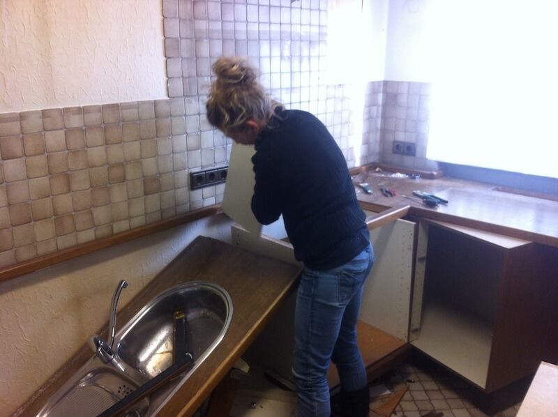 Fachgerechte Küchendemontage durch die Entrümpelungsfirma Molitor – Ausbau, Entsorgung und Recycling