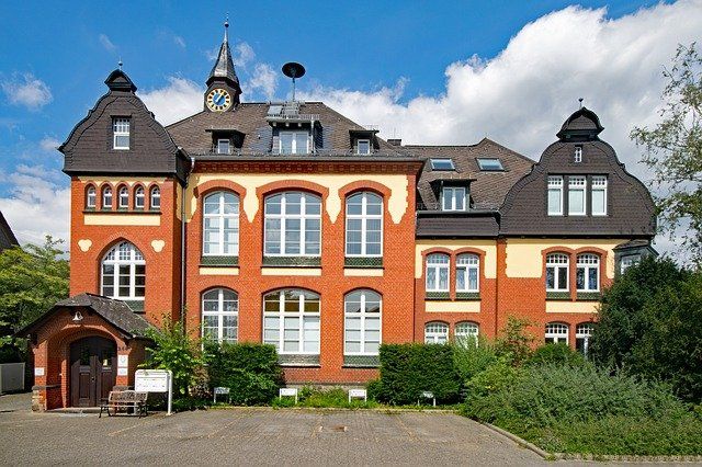 rathaus in taunusstein - wehen