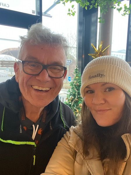 Foto mit dem Firmengründer Gerald Molitor und seiner Tochter Lara Molitor.