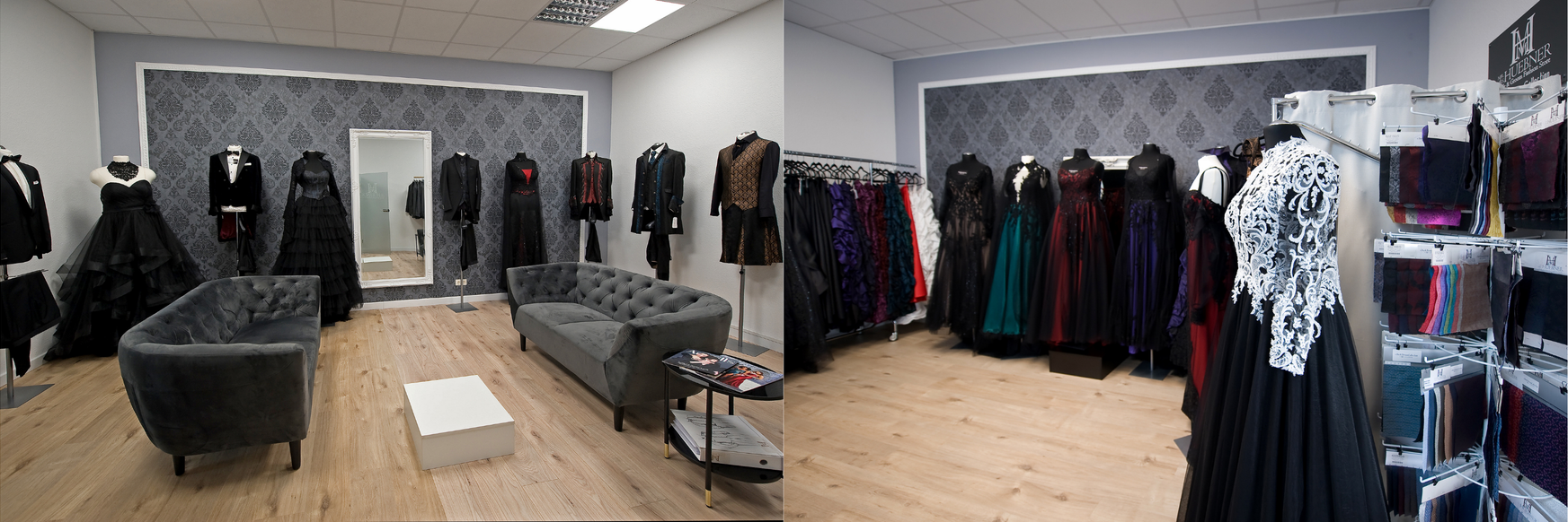 Das Bild zeigt einen stilvoll eingerichteten Raum im Dark Dream Atelier in Gründau. Im Vordergrund stehen ein dunkelgraue, Chesterfield Couchgarnitur und ein runder, niedriger Tische im Glasoptik-Stil. Auf dem Tisch Liegen Prospekte.
Im Hintergrund stehen rundherum Puppen mit den entsprechenden Outfits in verschiedenen Farben und passender Gothic-Optik. Die Farbpalette reicht von tiefem Schwarz über dunkles Rot bis zu Petrolgrün – ein visuelles Statement für Gothic-, Steampunk- und Fantasy-Mode. Die Stoffe wirken edel und hochwertig, viele Modelle besitzen auffällige Texturen wie Spitze, Satin oder Brokat.
Das Atelier strahlt eine ruhige, elegante Atmosphäre aus und bietet den perfekten Rahmen für persönliche Beratung und Anproben. Das Bild unterstreicht den exklusiven, außergewöhnlichen Stil der Marke Dark Dream Collection.