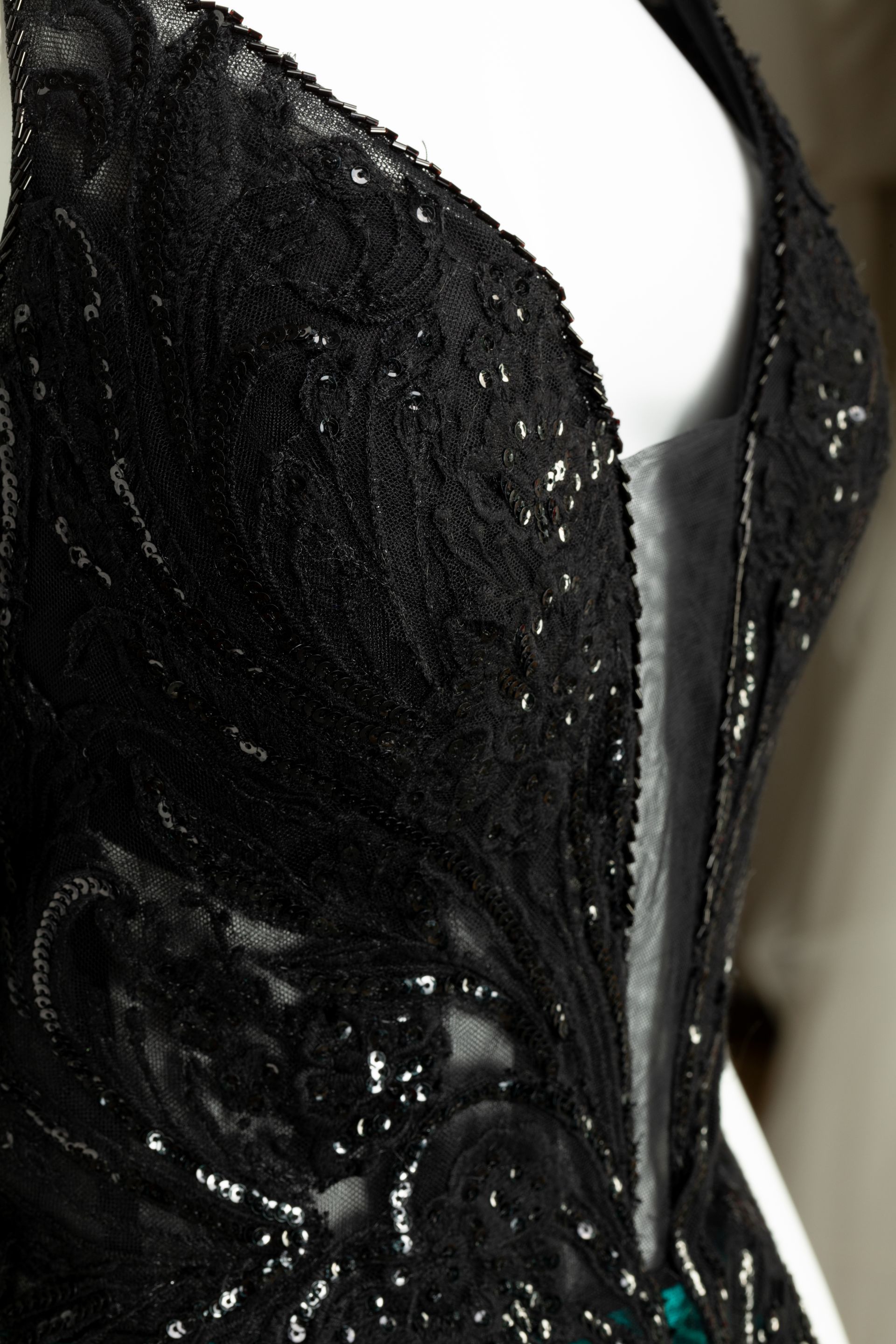 Brautkleid schwarz edel elegant