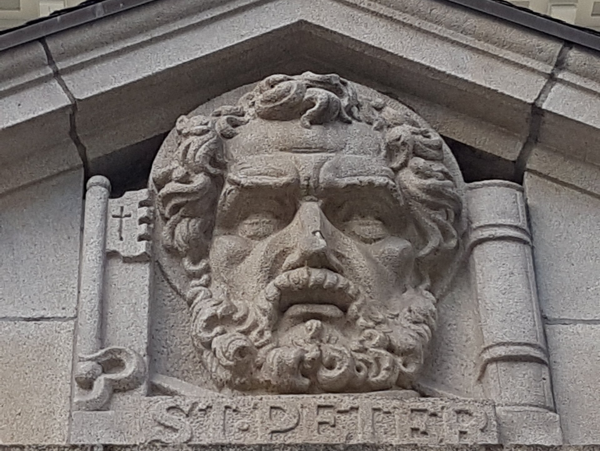 Skulptur, Portikus, Petersberg, Königswinter