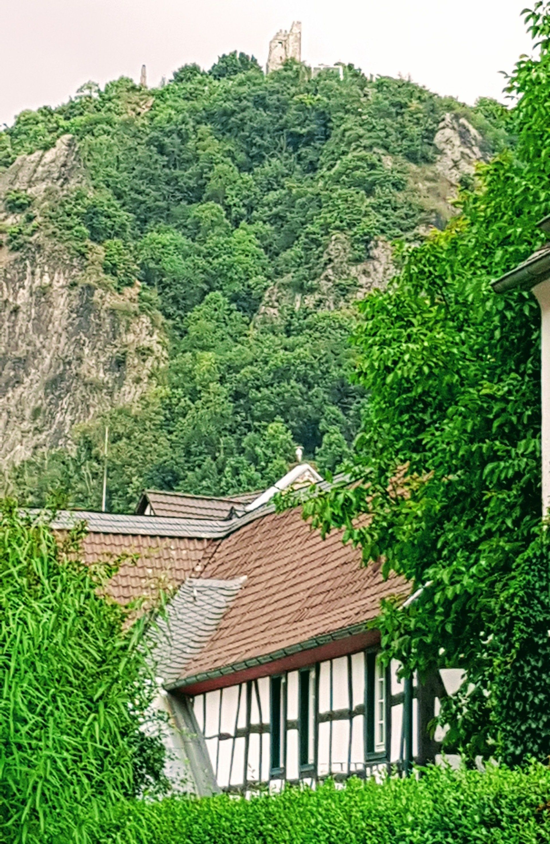 Drachenfels von Broel