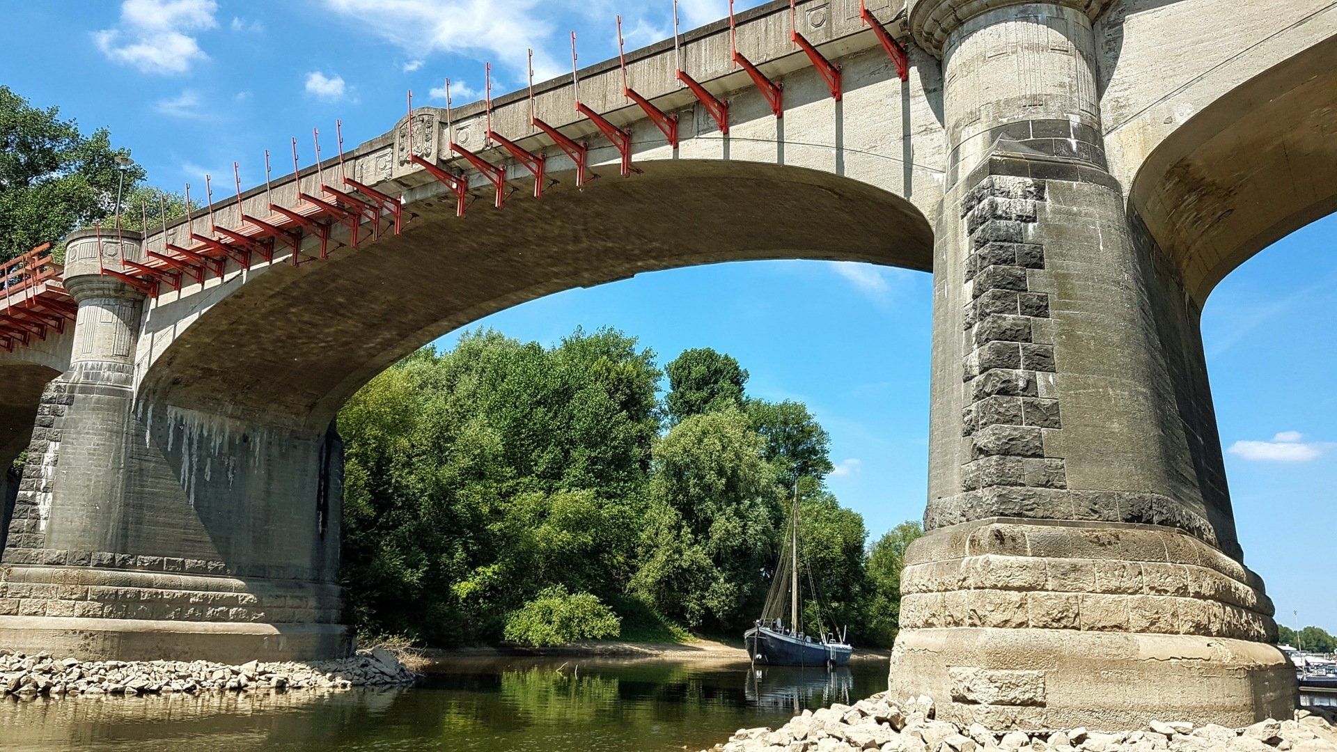Brücke nach Grafenwerth, Detail
