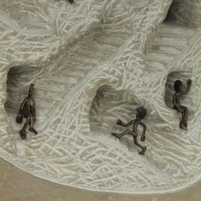 Das Bild zeigt die Steinskulptur