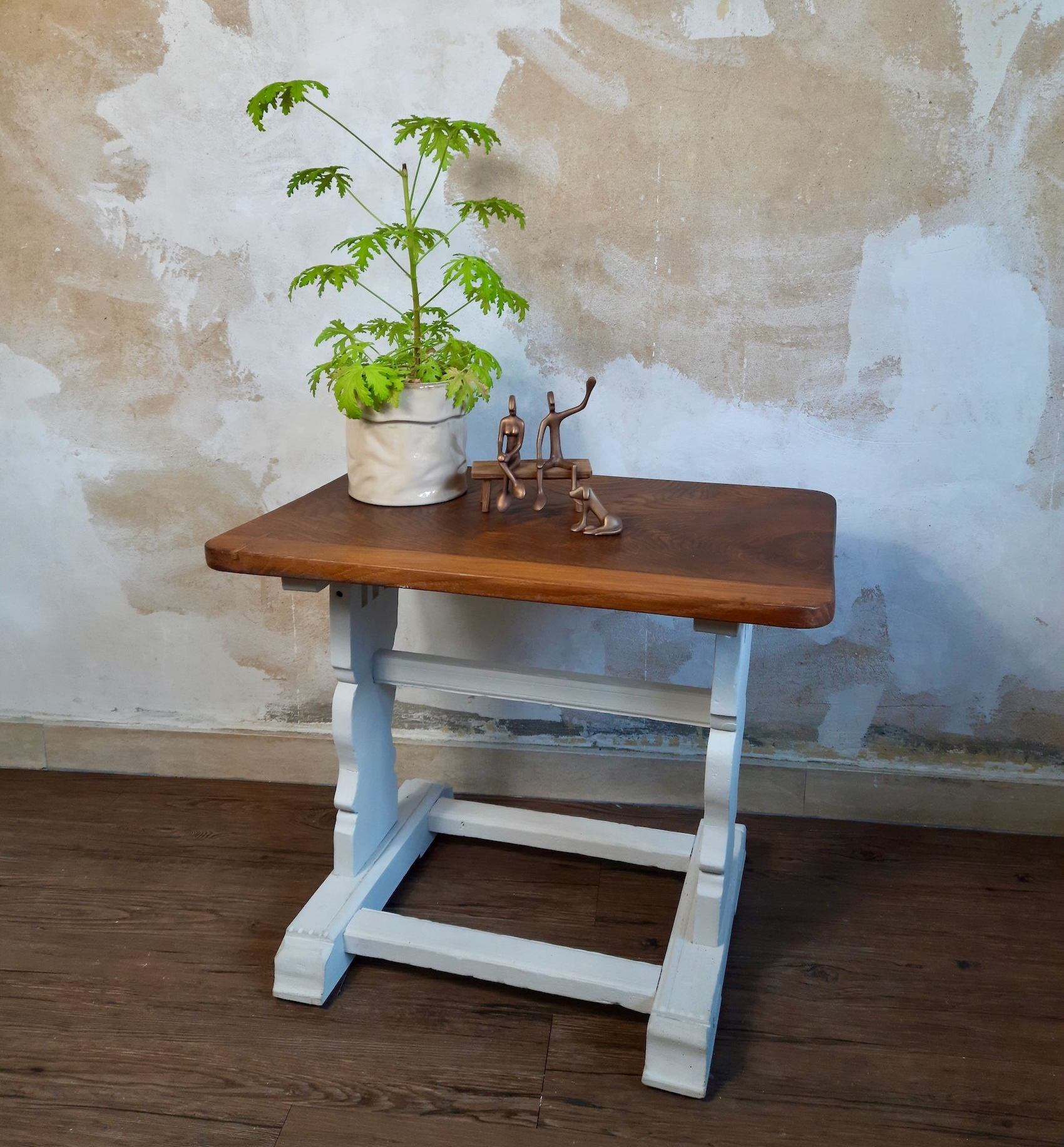 Möbel, Vitrinen, Kreidefarben, exklusive Unikat