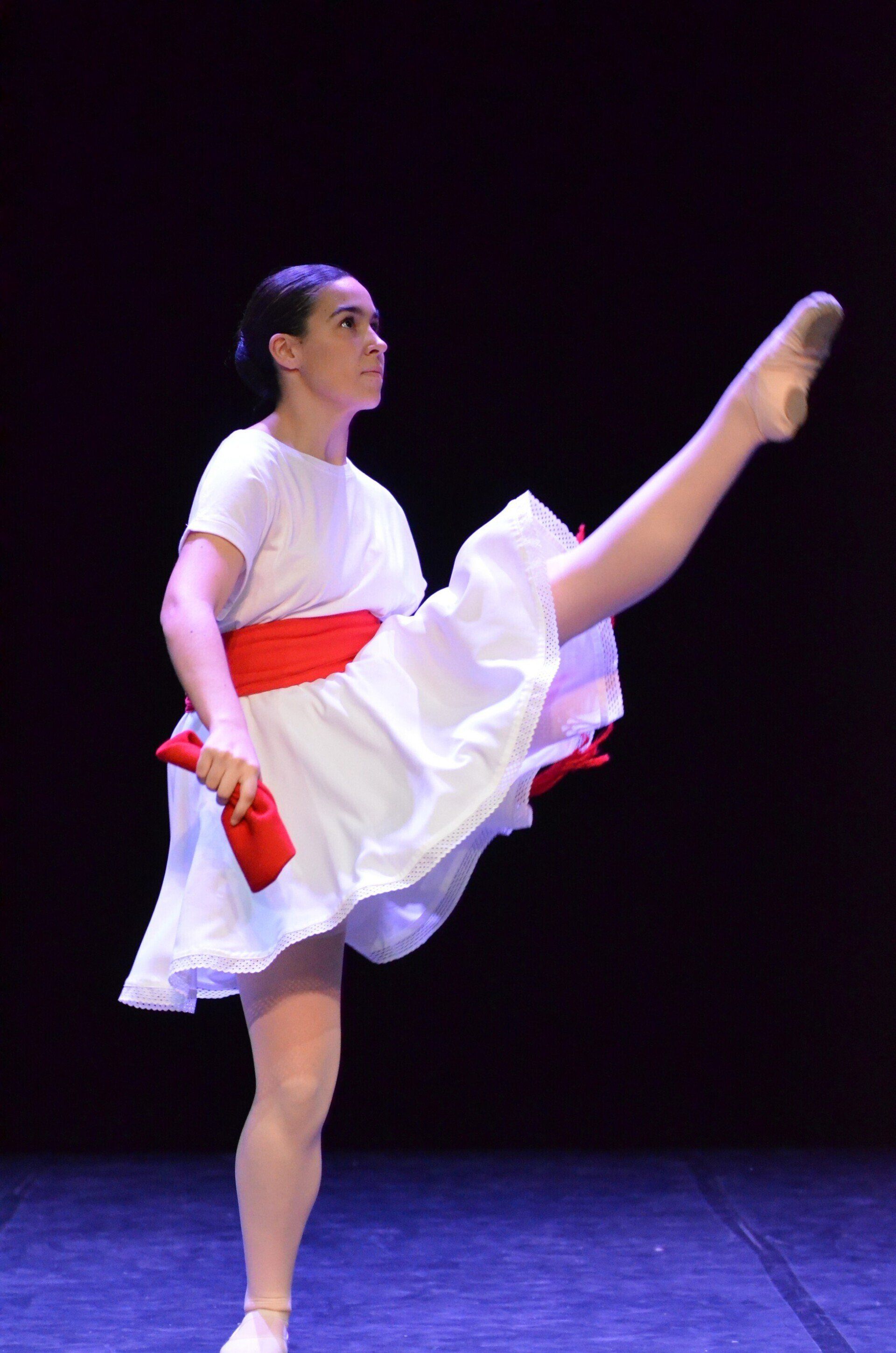 Ballet Bilbao
Estudio de Ballet Clásico Teresa González Ardanaz
Escuela Ballet Bilbao
Academia Ballet Bilbao
Clases Ballet Bilbao Indautxu
Elara Ortiz Martija