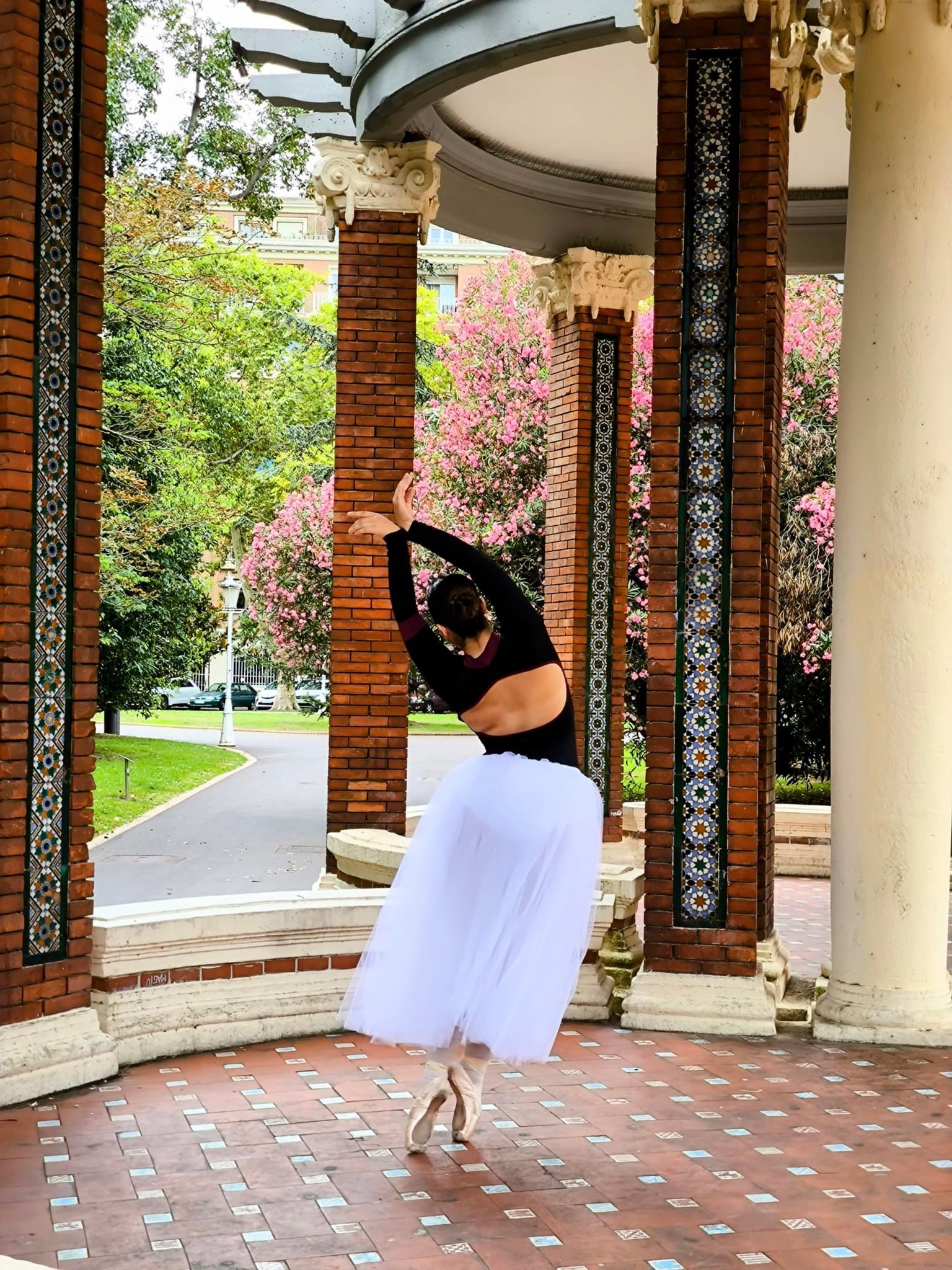 Ballet Bilbao
Estudio de Ballet Clásico Teresa González Ardanaz
Escuela Ballet Bilbao
Academia Ballet Bilbao
Clases Ballet Bilbao Indautxu
Alexia Valenzuela Morales