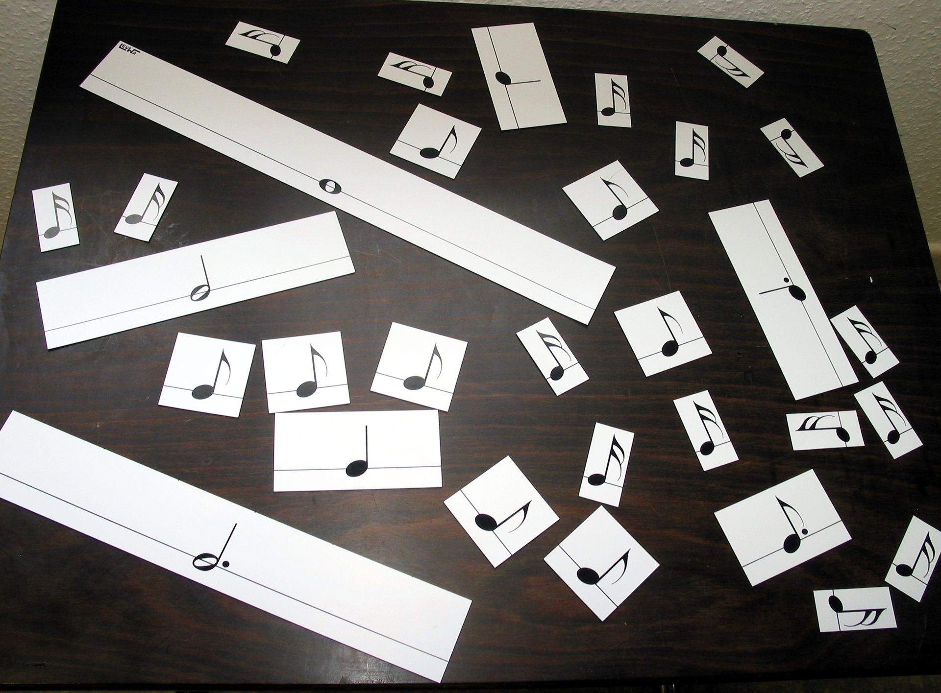 Rhythmus mit Hand und Fuß | Notenwerte auf Magnetkarten für die Tafel | Notenwerte und Rhythmus lernen