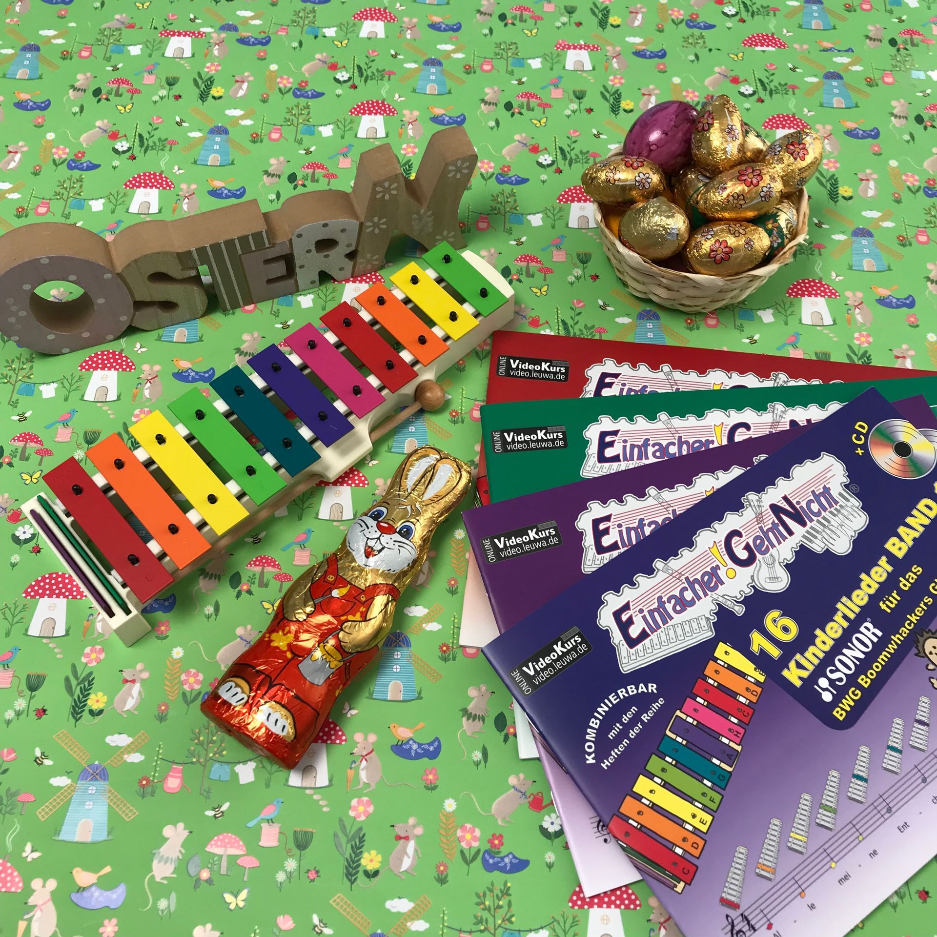 Geschenke zu Ostern | BWG-Glockenspiel mit bunten Noten für Kinderlieder, Weihnachtslieder und Hits und Evergreens