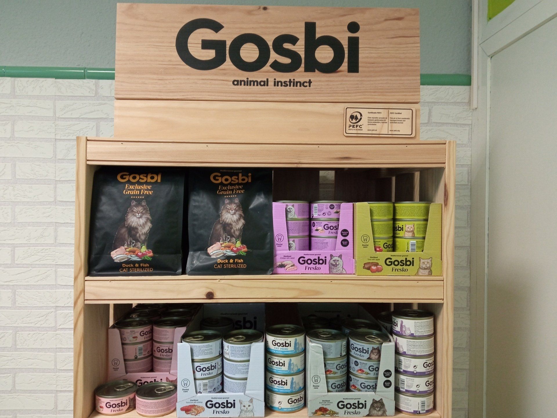 clinica veterinaria dakota azuqueca de henares guadalajara gosbi alimentacion natural gosbits vetsbi felina canina gatos perros peluqueria casnina advance novopet exotico