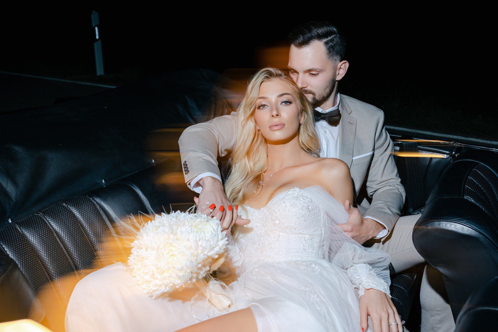 Brautmode, Brautkleid, Hochzeitskleid, Braut, Hochzeit, Brautmodenladen, Brautgeschäft, Hochzeitsladen, Brautmodengeschäft, Maßschneider, Maßgeschneidert, maßgeschneidertes Brautkleid, Brautkleid nach deinen Wünschen, Couture, Couturekleid, Vintagekleid, Vintagebrautkleid, Seidenbrautkleider, schönste Hochzeitskleider, Bohobrautkleid, Bohowedding, Bohoweddingdress, Bohospitze, Bohokleider, zwischen Tüll und Tränen, Spitze, Seide, Chiffon; Stuttgart, Calw, Nagold, Wildberg, Herrenberg, Böblingen, Sindelfingen, Pforzheim, Freudenstadt, Stammheim, Rottenburg, Horb, Enzkreis, Bodensee, Ravensburg, Friedrichshafen, Sigmaringen, Tuttlingen, Albstadt, Tübingen, Reutlingen, Göppingen, Esslingen, Wendlingen, Ulm, zwischentüllundtränen, urban