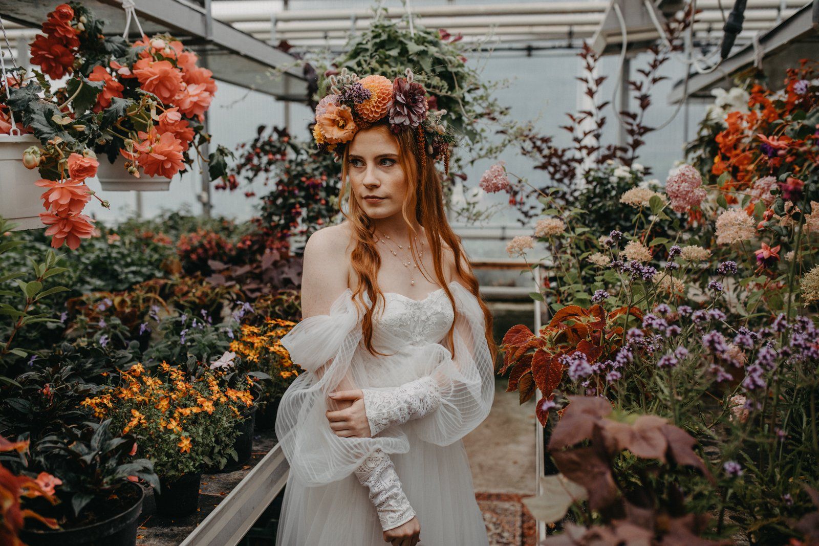 Brautmode, Brautkleid, Hochzeitskleid, Braut, Hochzeit, Brautmodenladen, Brautgeschäft, Hochzeitsladen, Brautmodengeschäft, Maßschneider, Maßgeschneidert, maßgeschneidertes Brautkleid, Brautkleid nach deinen Wünschen, Couture, Couturekleid, Vintagekleid, Vintagebrautkleid, Seidenbrautkleider, schönste Hochzeitskleider, Bohobrautkleid, Bohowedding, Bohoweddingdress, Bohospitze, Bohokleider, zwischen Tüll und Tränen, Spitze, Seide, Chiffon; Stuttgart, Calw, Nagold, Wildberg, Herrenberg, Böblingen, Sindelfingen, Pforzheim, Freudenstadt, Stammheim, Rottenburg, Horb, Enzkreis, Bodensee, Ravensburg, Friedrichshafen, Sigmaringen, Tuttlingen, Albstadt, Tübingen, Reutlingen, Göppingen, Esslingen, Wendlingen, Ulm, zwischentüllundtränen, urban