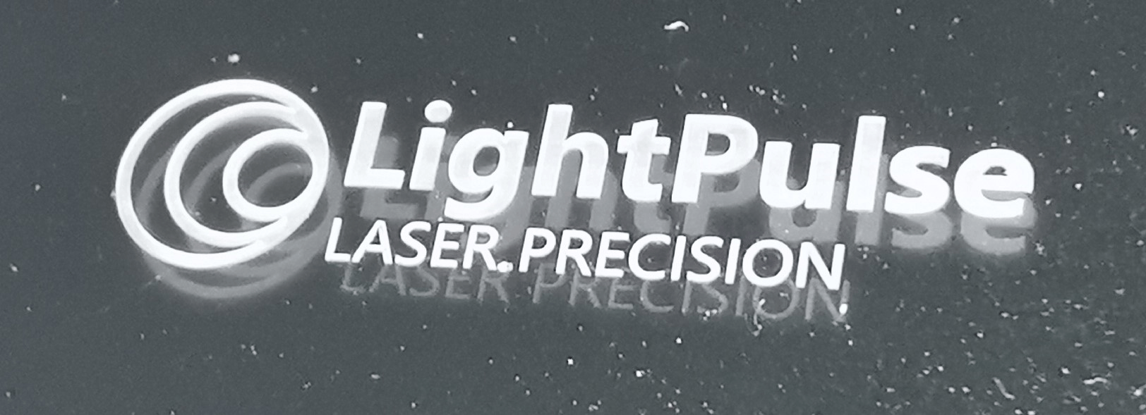 Lasermarkieren von Glas