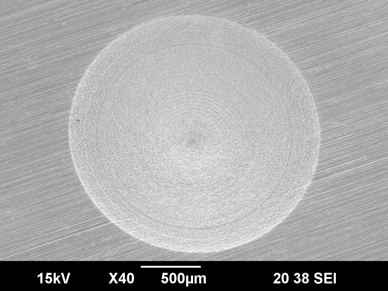 Paraboloic engraving made with an ultrashort pulse laser