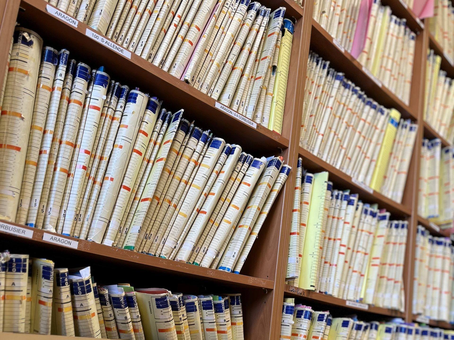 LNSE numérise les dossiers clients