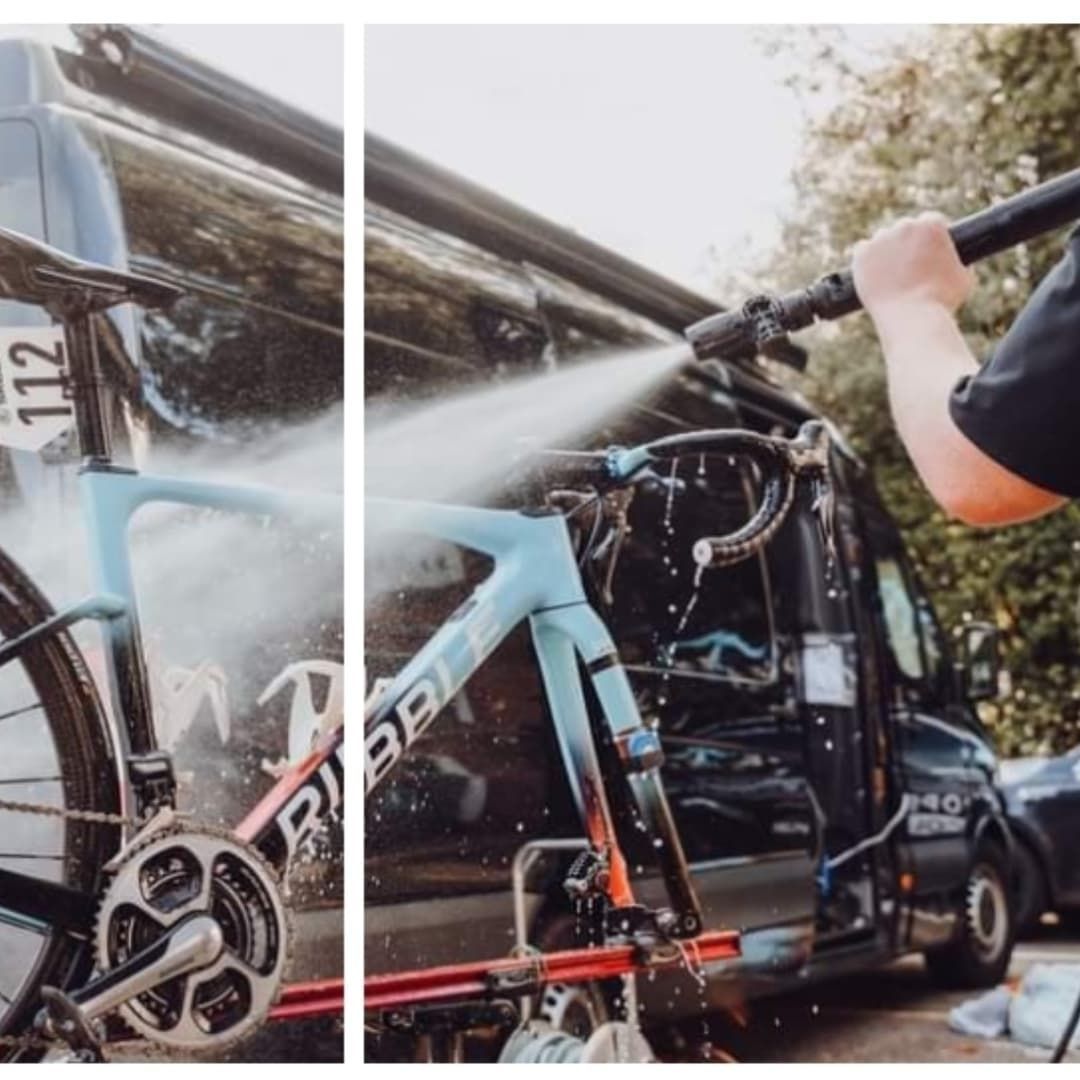 Mobytek technician washing a high-end race bike. The bike has Dura Ace Di2 groupset for racing team Drops Le Col