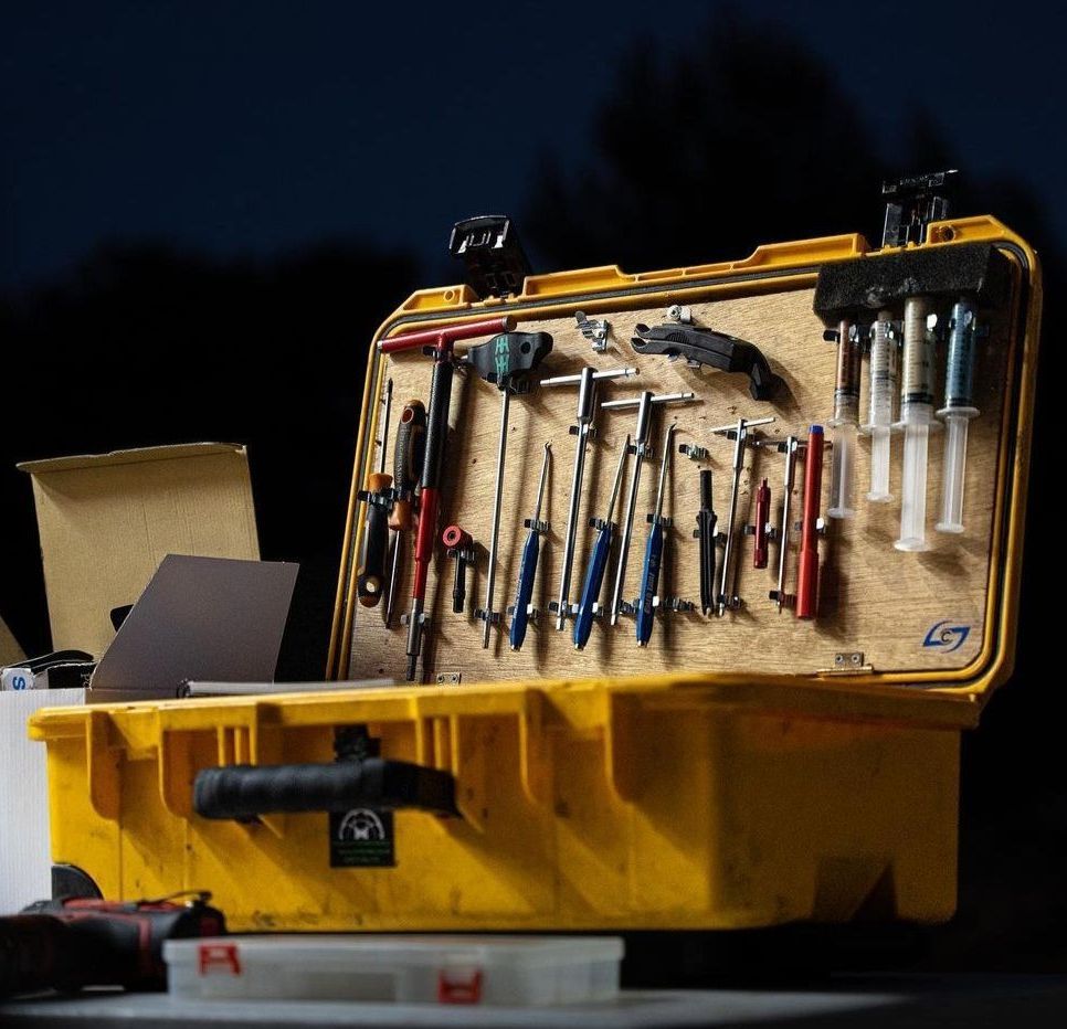 Mobytek - Mobile Cycle Technicians toolbok by night