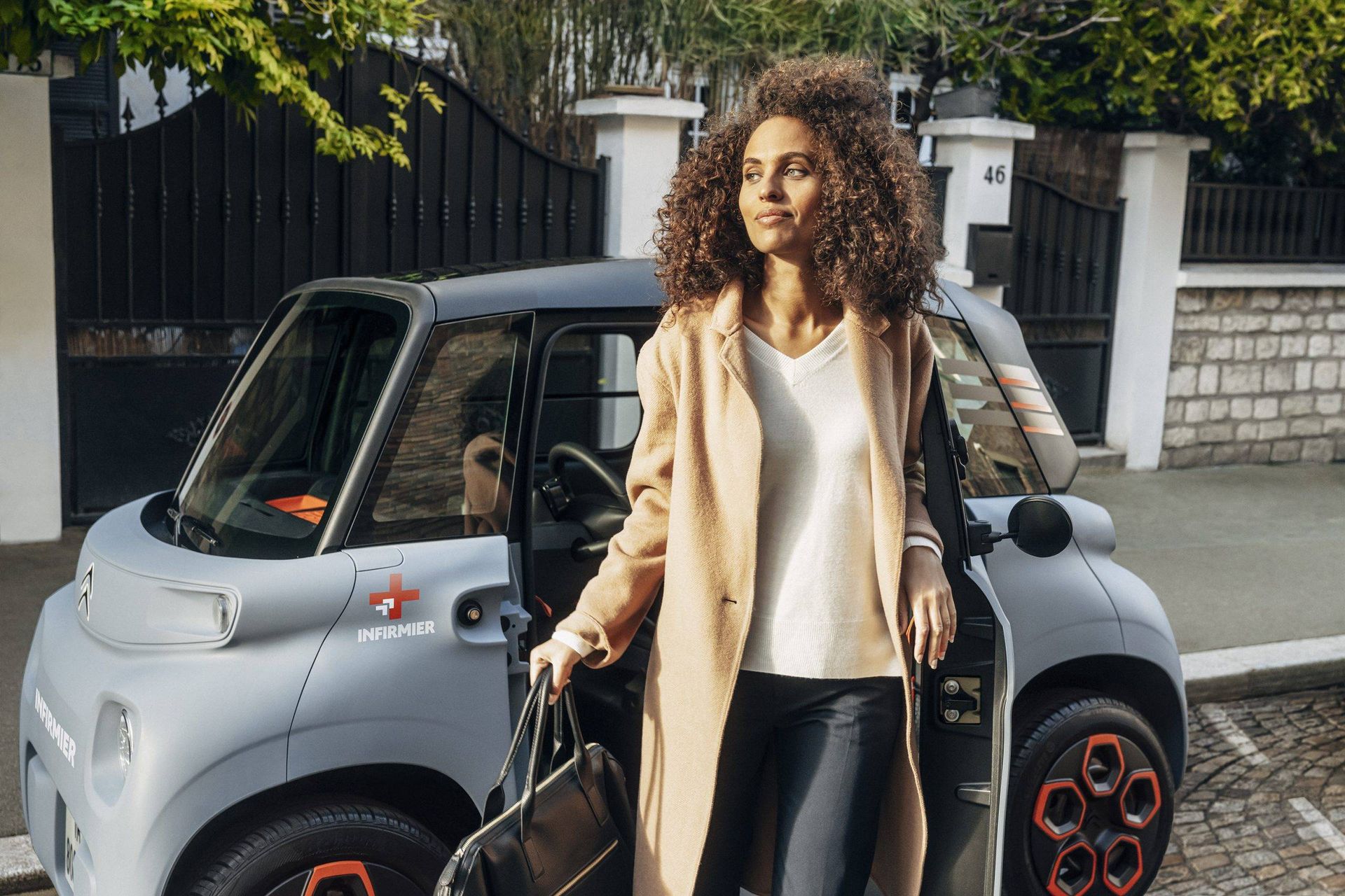 Les voitures sans permis, tout comme les deux et trois roues, seront soumises à un contrôle technique à partir de l'année prochaine 2024.