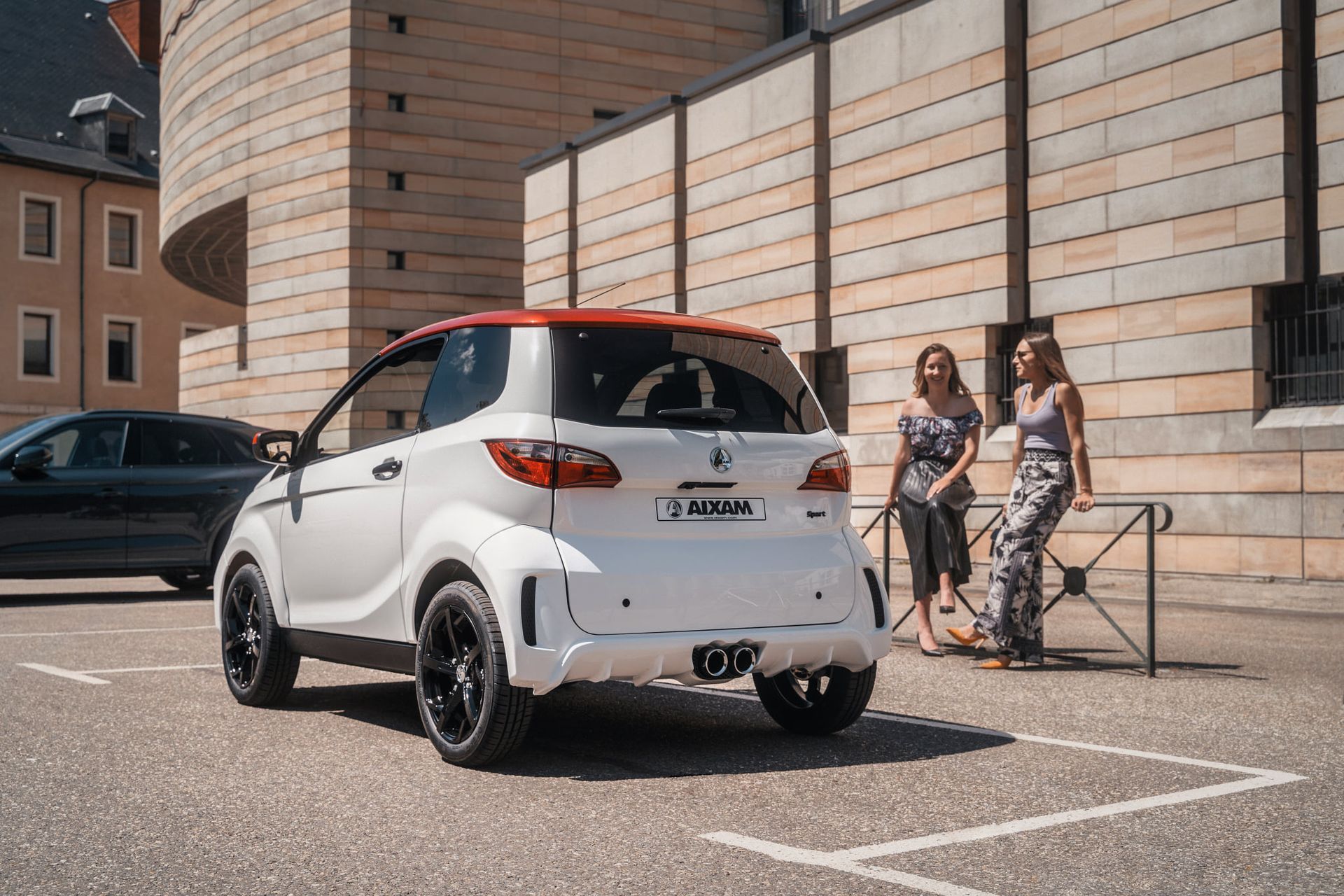Assurez votre voiture sans permis électrique à petit prix. Aixam e-city