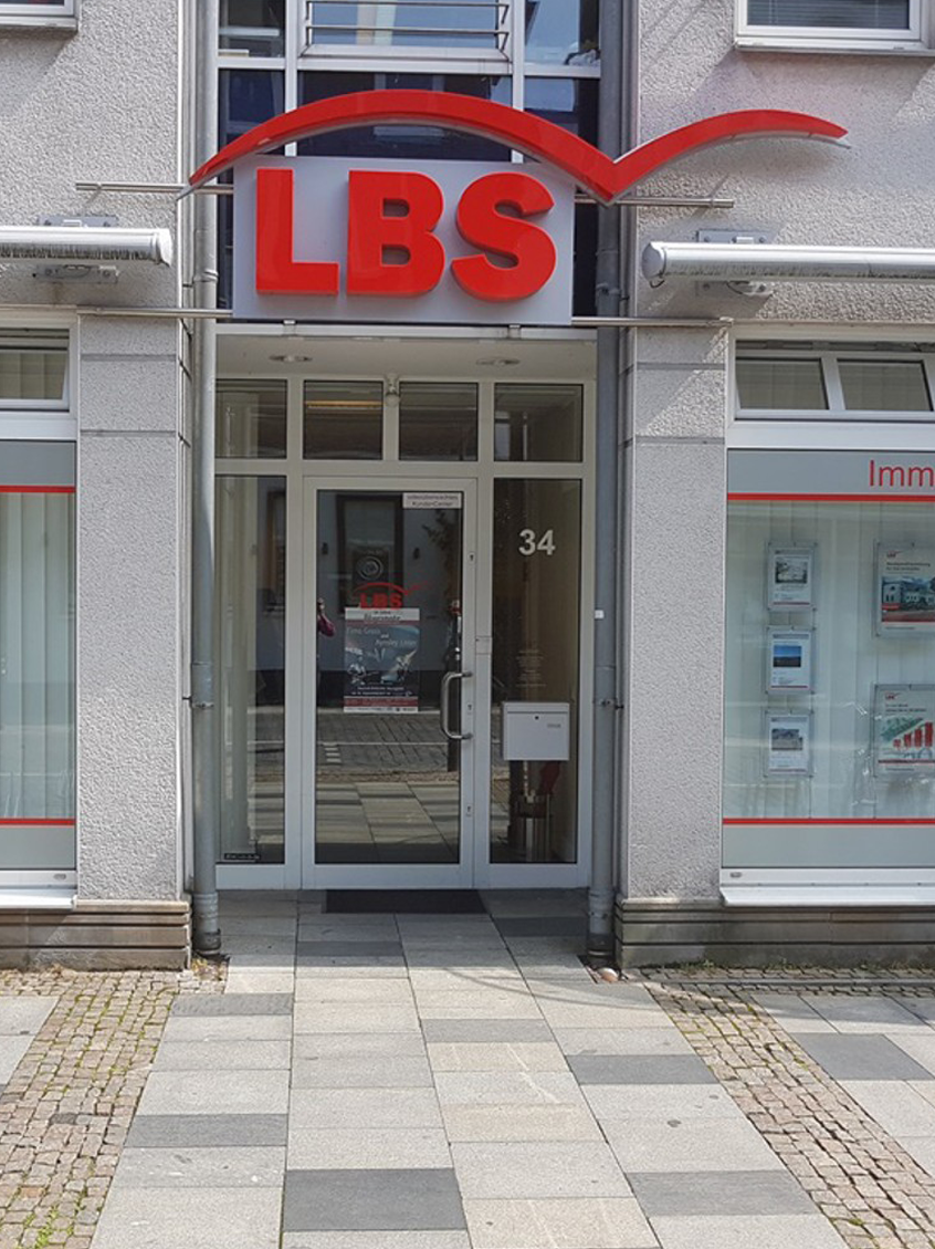 Bausparkasse der Sparkassen und Immobilien LBS