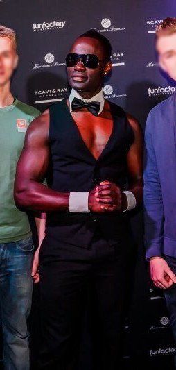 Stripper Steve, Stripper Bremen, schwarzer stripper, neger stripper, dunkelhäutiger stripper, www.strip-buchen.de, stripper günstig buchen, manstrip