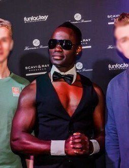 Stripper Steve, Stripper Bremen, schwarzer stripper, neger stripper, dunkelhäutiger stripper, www.strip-buchen.de, stripper günstig buchen, manstrip